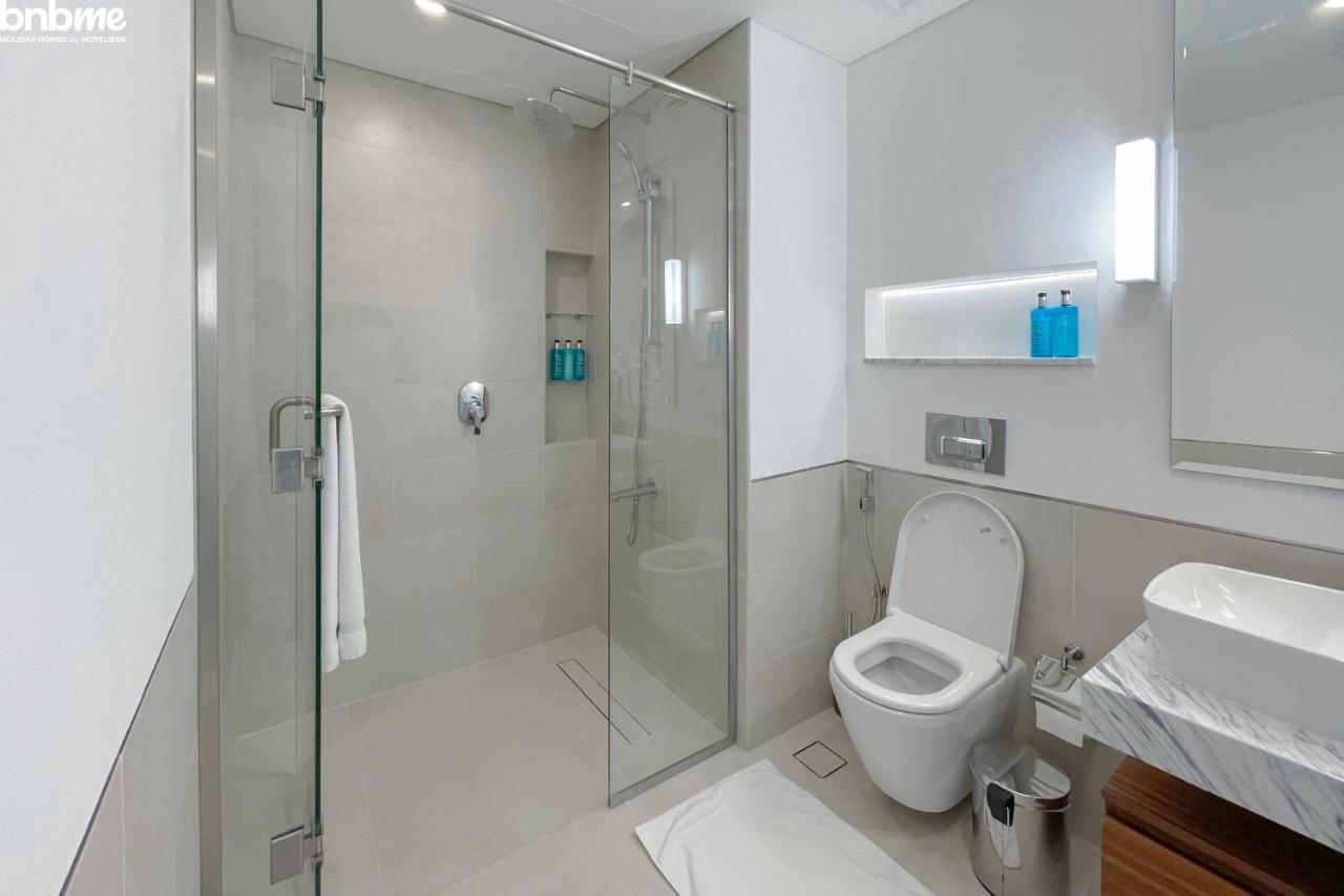 Bnbmehomes - Elegant Pool View - 2br - 607 Apartment
